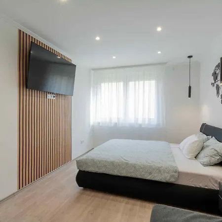 In - Balaton 50629 Apartment